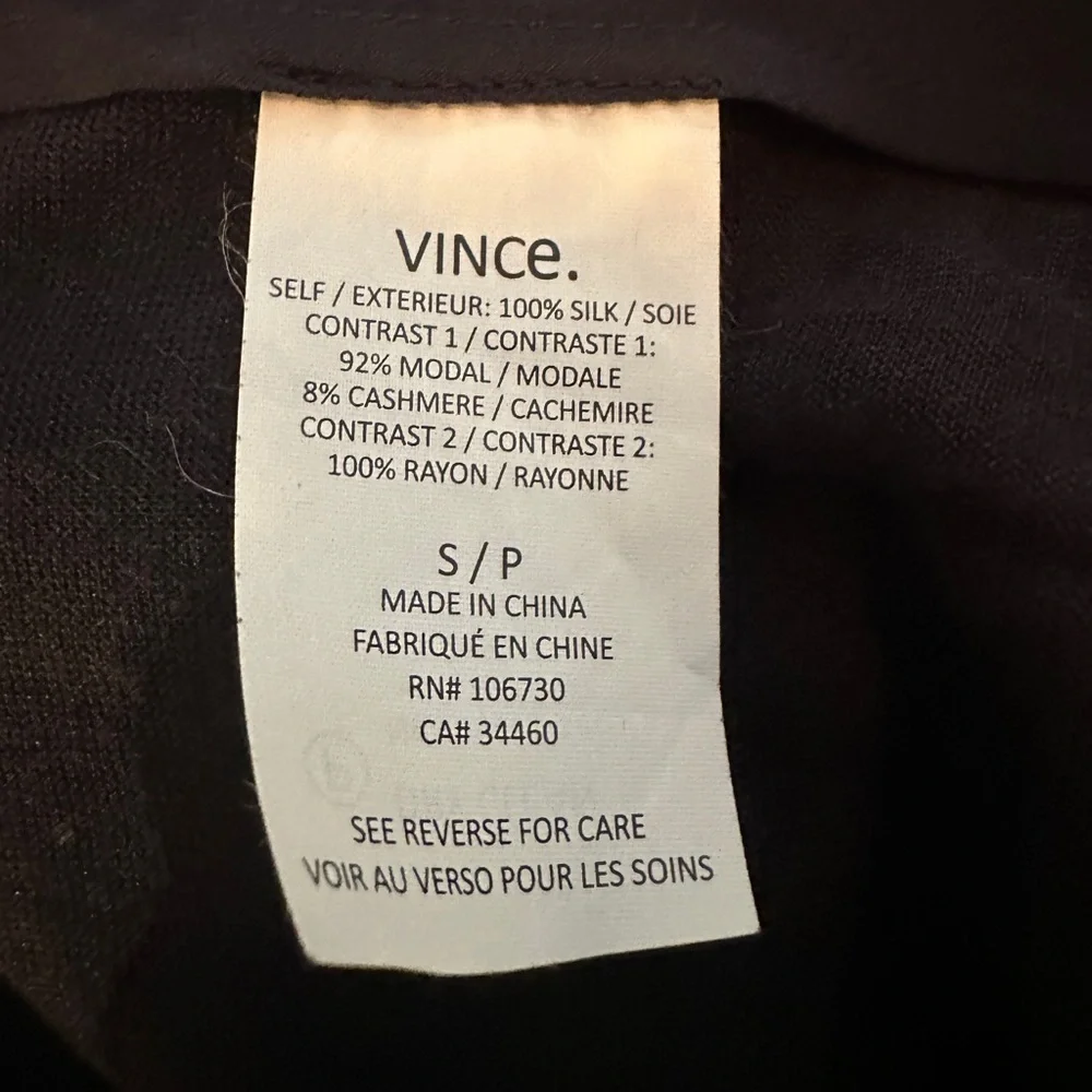 Vince long sleeve. Silk front, modal/cashmere back and sleeves. Navy size small - Picture 5 of 10